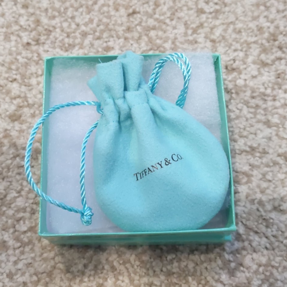 TIFFANY SMALL BEAD BOW BRACELET...RARE